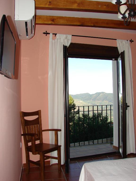 سيغورا دي لا سييرا Apartamentos Sierra De Segura الغرفة الصورة