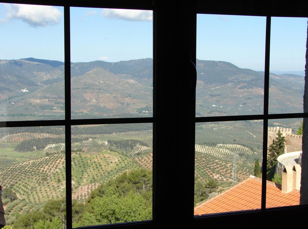 سيغورا دي لا سييرا Apartamentos Sierra De Segura الغرفة الصورة