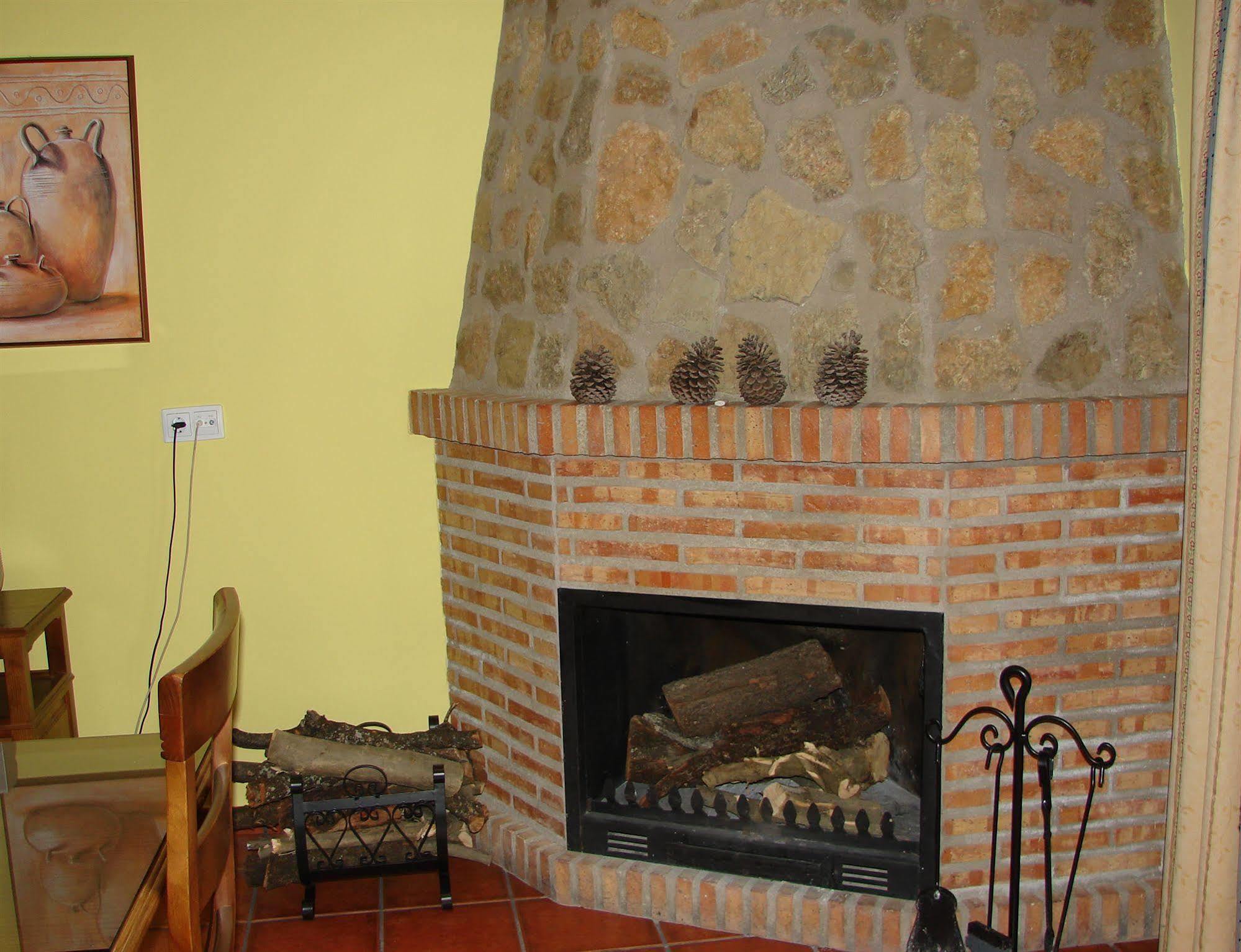 سيغورا دي لا سييرا Apartamentos Sierra De Segura المظهر الخارجي الصورة