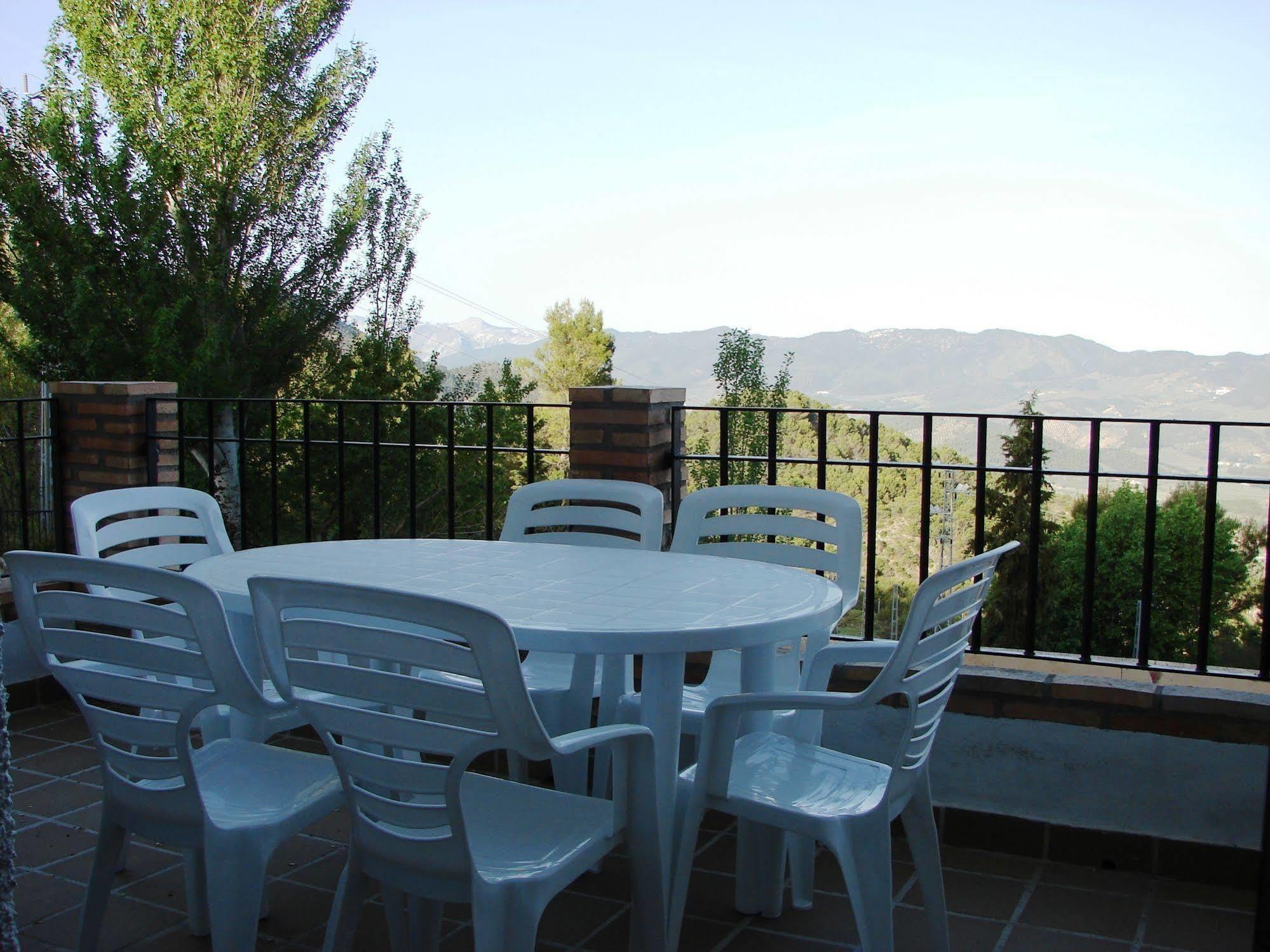 سيغورا دي لا سييرا Apartamentos Sierra De Segura المظهر الخارجي الصورة
